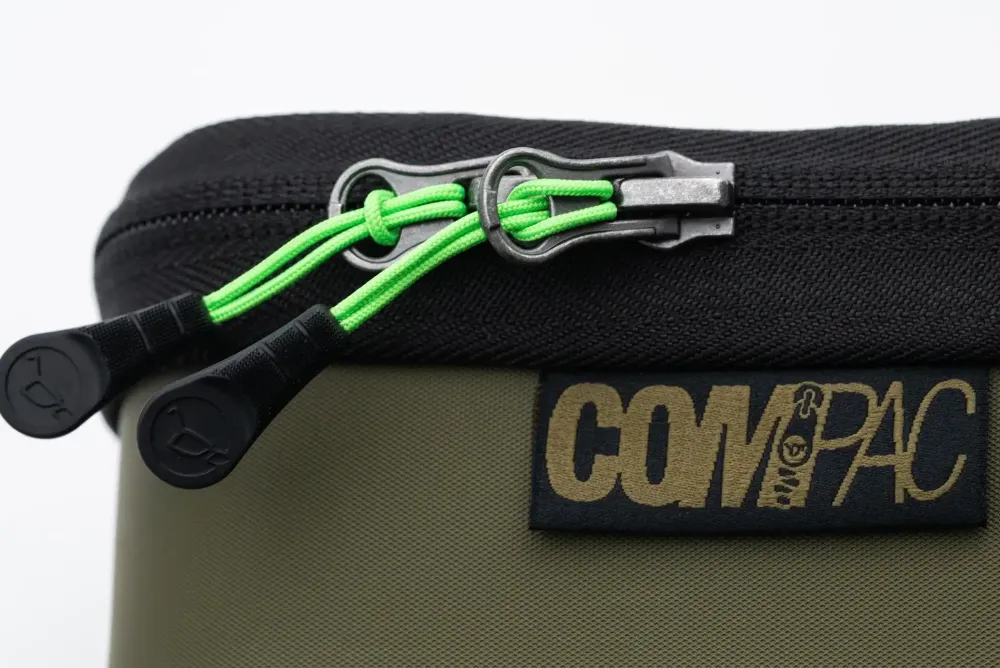 Compac 100 Taschen & Rucksäcke
